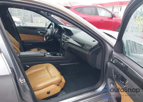2011 Mercedes-Benz E 550 4Matic из США, поврежденный, VIN WDDHF9ABXBA316045